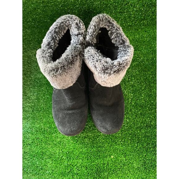 KHOMBU Black Suede Faux Fur Trim Winter Boots Womens Size 9 M - Picture 3 of 7
